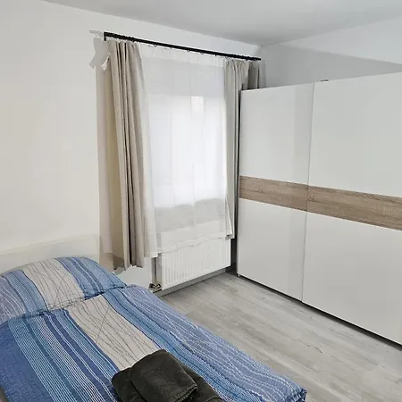 아파트 Modern 83 Sqm With Large Terrace *